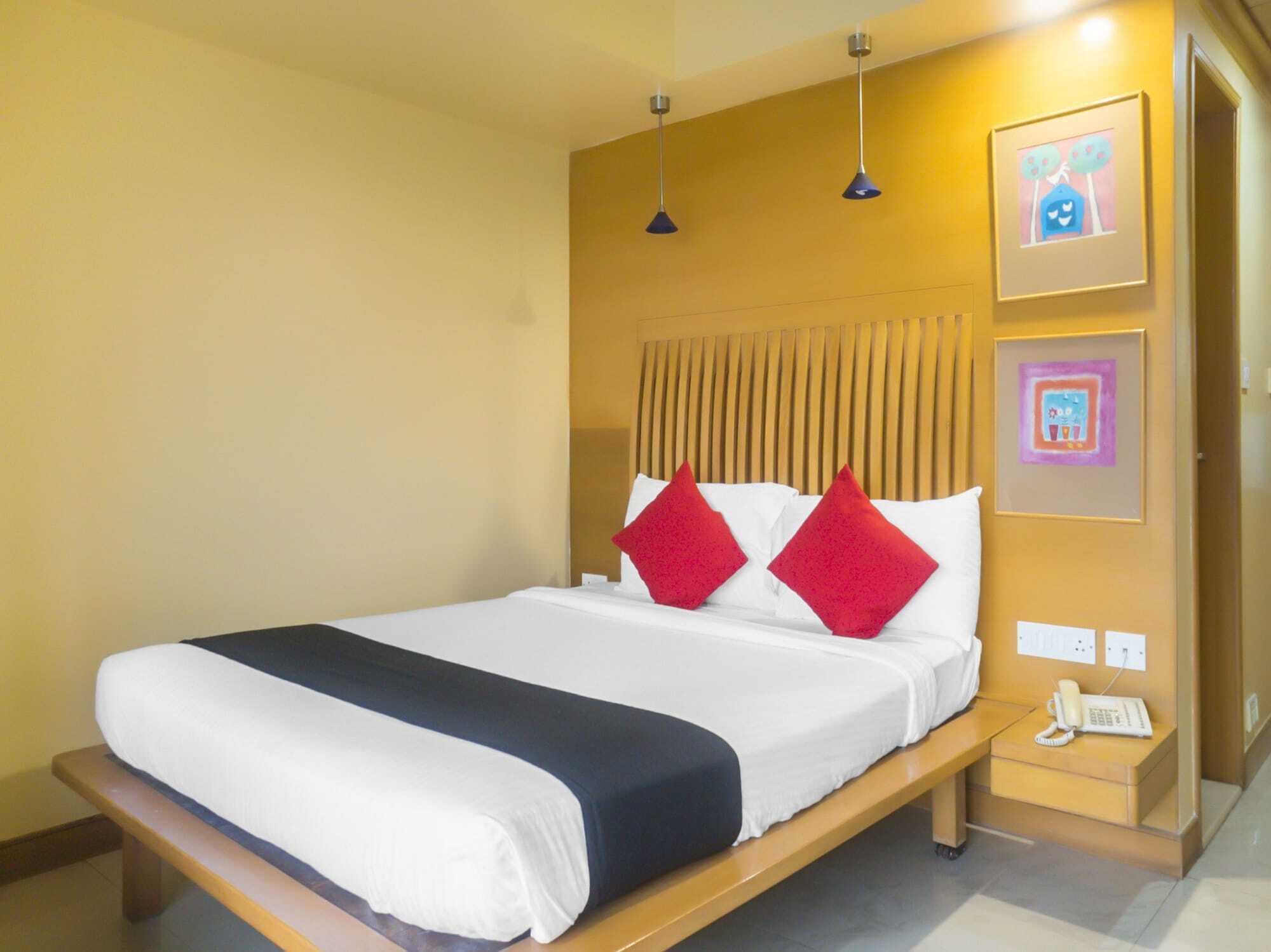 Capital O 15501 Regency 3* Pune